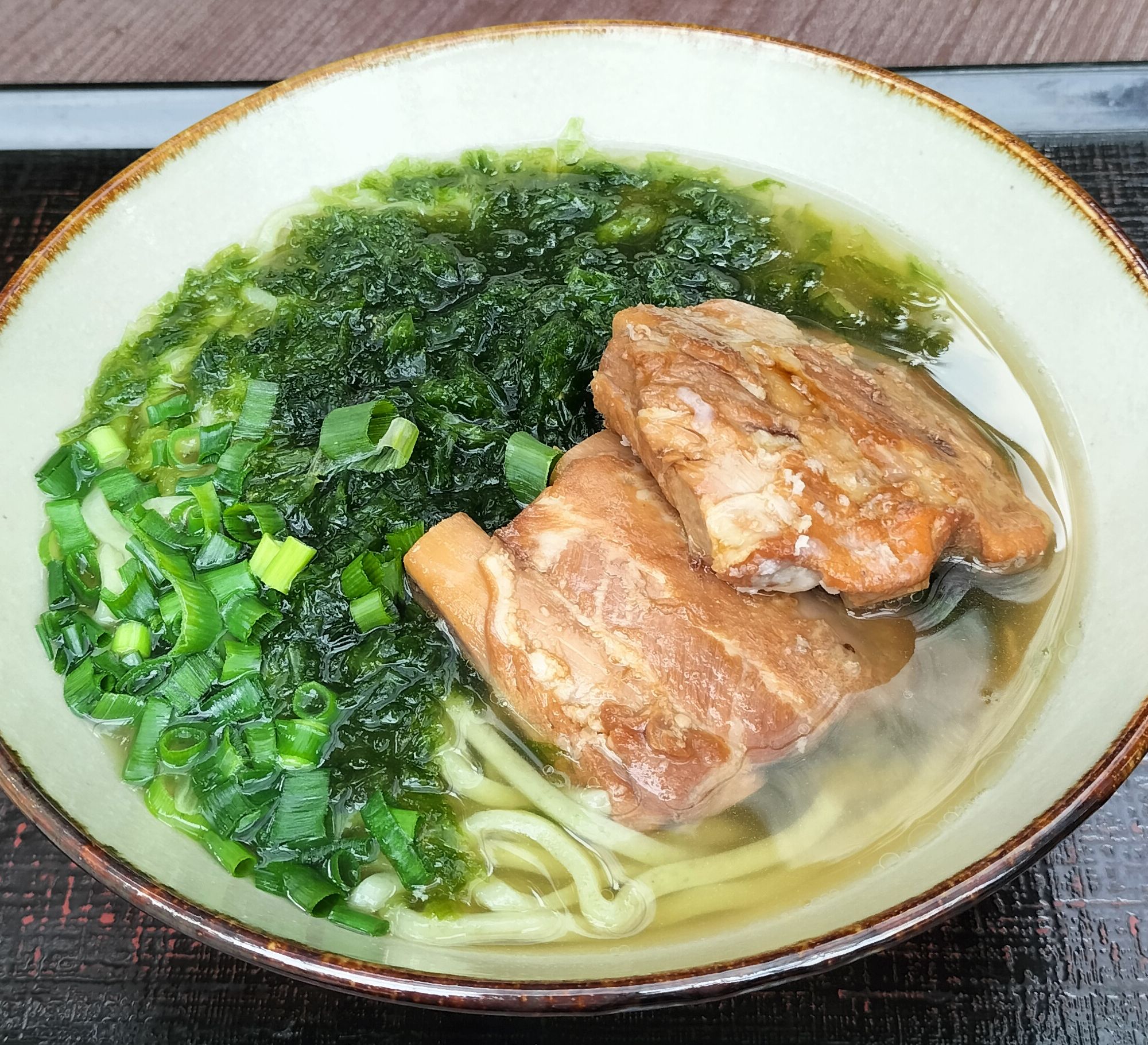 沖縄そばと茶処 屋宜家の雰囲気